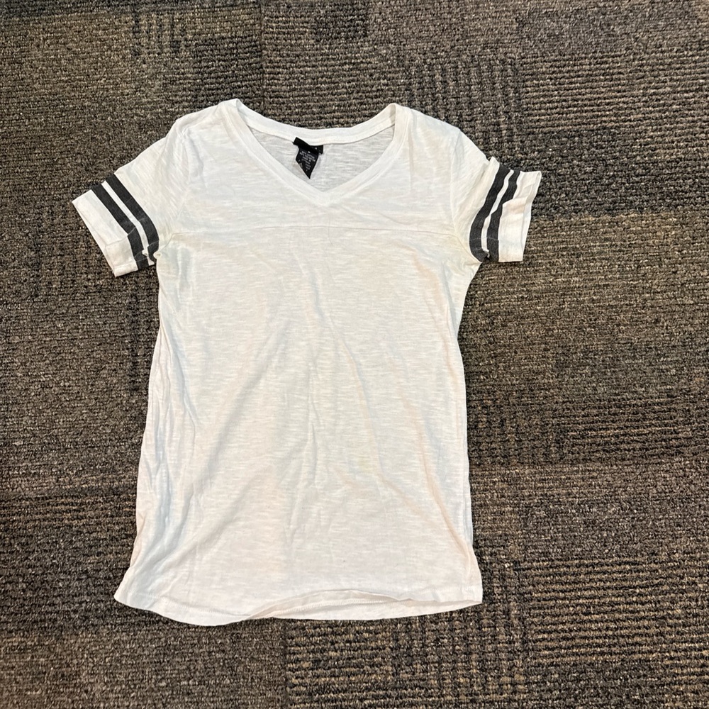 Rue21 Cream V-Neck Tee